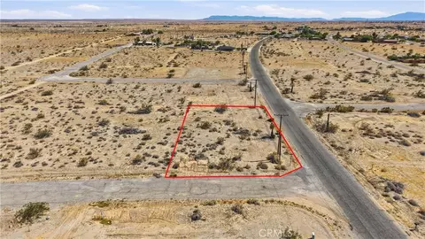 1015 Sea Shore Ave, Thermal, CA 92274