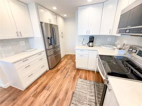 Kitchen - 910 N Pacific #40, Oceanside, CA 92054 photo 4 of 8