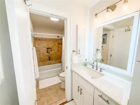 Bath - 910 N Pacific #40, Oceanside, CA 92054 photo 3 of 4