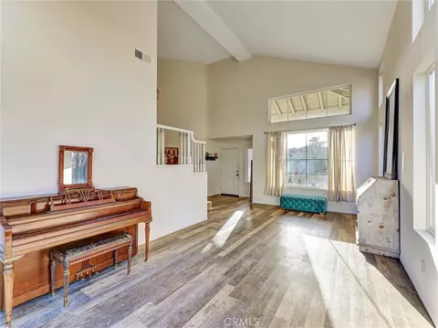 Living - 5727 Dartmoor, Oceanside, CA 92057 photo 2 of 4