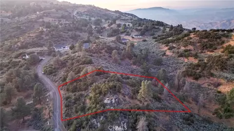 26500 Winchester Ct, Tehachapi, CA 93561