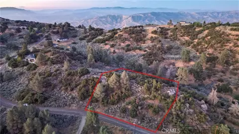 26500 Winchester Ct, Tehachapi, CA 93561 photo 4