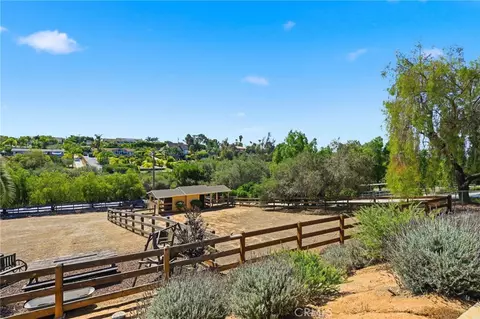 Exterior - 3839 Forbell, Fallbrook, CA 92028 photo 6 of 30
