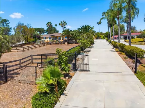 Exterior - 3839 Forbell, Fallbrook, CA 92028 photo 26 of 30