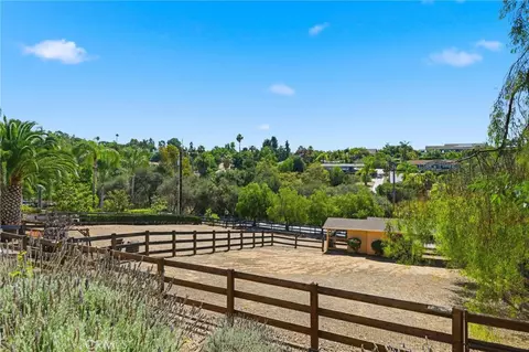 Exterior - 3839 Forbell, Fallbrook, CA 92028 photo 11 of 30