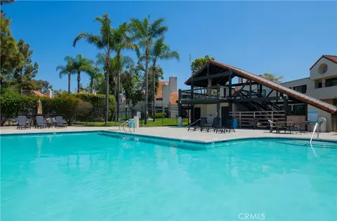 Exterior - 333 N Melrose Dr #E, Vista, CA 92083 photo 4 of 14
