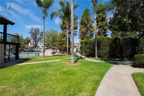 Exterior - 333 N Melrose Dr #E, Vista, CA 92083 photo 10 of 13