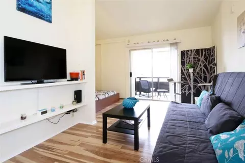1621 Hotel Cir S #E320, San Diego, CA 92108