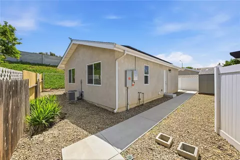 Exterior - 262 Lustrosos St, Oceanside, CA 92057 photo 2 of 2