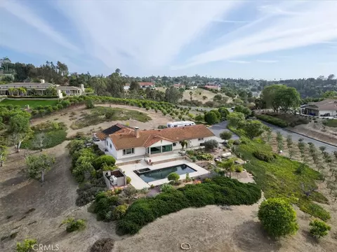 View/Area - 1509 Macadamia Dr, Fallbrook, CA 92028 photo 8 of 14
