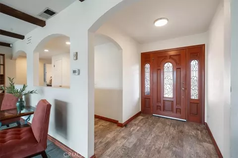 Entry Way - 1509 Macadamia Dr, Fallbrook, CA 92028 photo 2 of 2