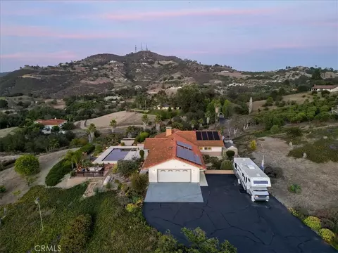 View/Area - 1509 Macadamia Dr, Fallbrook, CA 92028 photo 12 of 15