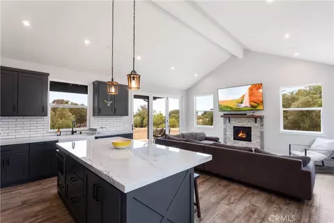 Kitchen - 1104 Sierra Bonita, Fallbrook, CA 92028 photo 1 of 3