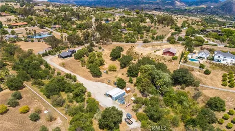 View/Area - 1104 Sierra Bonita, Fallbrook, CA 92028 photo 6 of 9