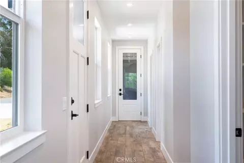 Entry Way - 1104 Sierra Bonita, Fallbrook, CA 92028 photo 1 of 1