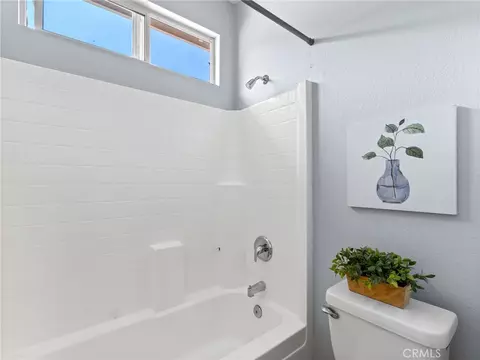 Bath - 3323 Avocado Vis, Fallbrook, CA 92028 photo 6 of 7