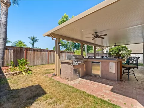 Exterior - 3323 Avocado Vis, Fallbrook, CA 92028 photo 6 of 12