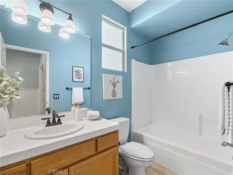 Bath - 3323 Avocado Vis, Fallbrook, CA 92028 photo 1 of 7