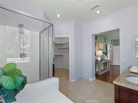 Bath - 3323 Avocado Vis, Fallbrook, CA 92028 photo 5 of 7