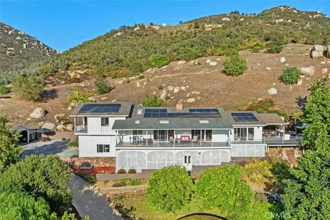 775 Old Oak Rdg, San Marcos, CA 92069