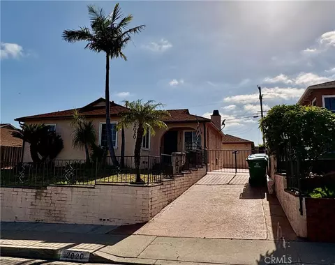 2020 Crenshaw, San Diego, CA 92105