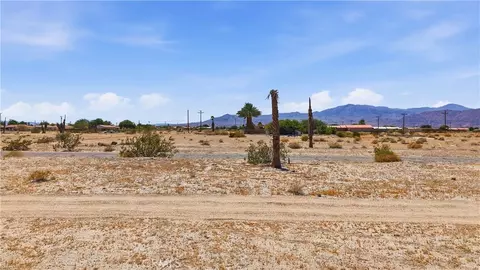 2812 Argus Ave, Thermal, CA 92274 photo 3