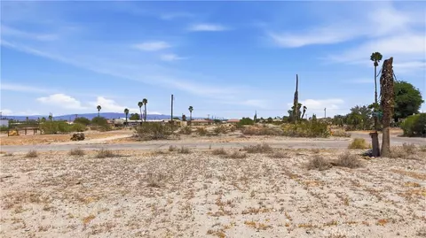 2853 Argus Ave, Thermal, CA 92274 photo 2