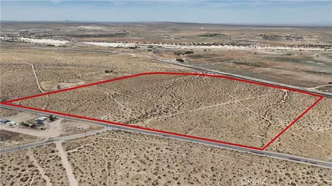 29510 Corral Rd, Helendale, CA 92342