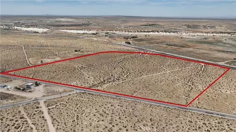 29510 Corral Rd, Helendale, CA 92342
