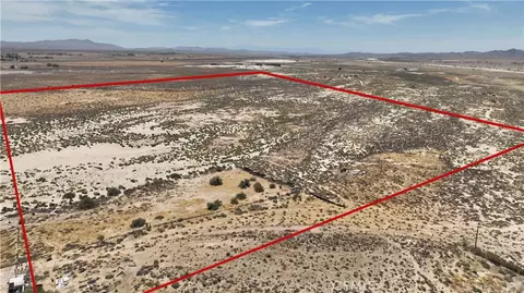 24676 Agate Rd, Barstow, CA 92311