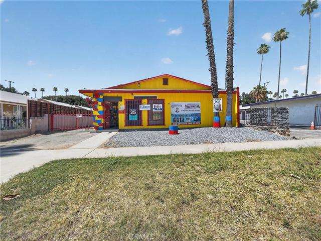 422 W 16th St, San Bernardino, CA 92405