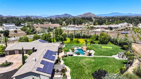 View/Area - 39520 Colleen Way, Temecula, CA 92592 photo 4 of 4