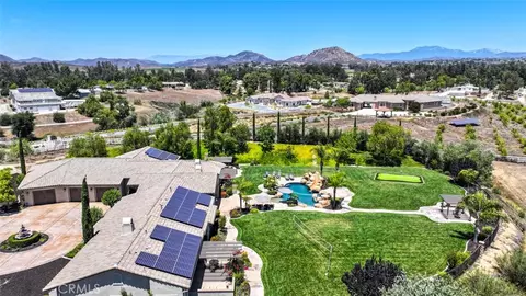 View/Area - 39520 Colleen Way, Temecula, CA 92592 photo 4 of 4