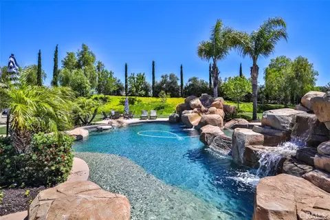 Exterior - 39520 Colleen Way, Temecula, CA 92592 photo 6 of 14