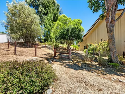 Exterior - 2248 Mil Sorpresas, Fallbrook, CA 92028 photo 14 of 19