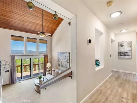 Entry Way - 2248 Mil Sorpresas, Fallbrook, CA 92028 photo 2 of 9