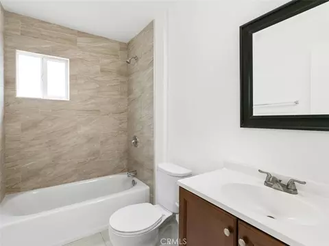 Bath - 267 Alestar, Vista, CA 92084 photo 1 of 3