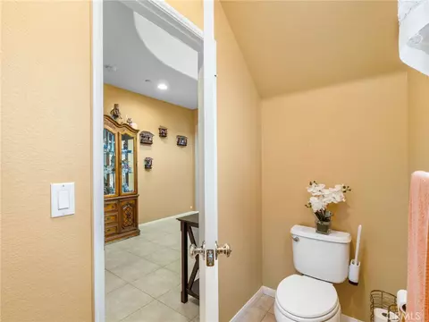Entry Way - 4106 Lake Cir, Fallbrook, CA 92028 photo 3 of 9
