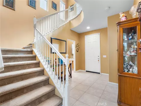 Entry Way - 4106 Lake Cir, Fallbrook, CA 92028 photo 7 of 9
