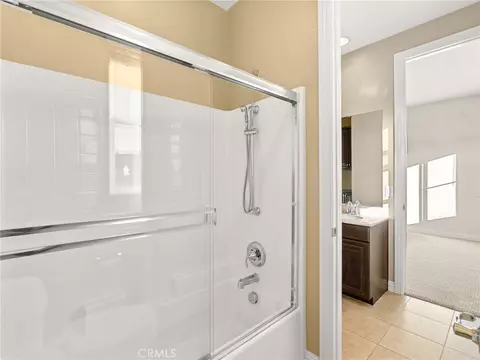 Bath - 4107 Lake Park, Fallbrook, CA 92028 photo 7 of 7
