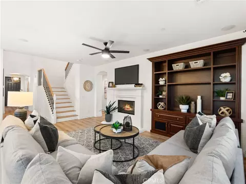 Living - 4107 Lake Park, Fallbrook, CA 92028 photo 2 of 6