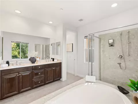 Bath - 4107 Lake Park, Fallbrook, CA 92028 photo 4 of 7