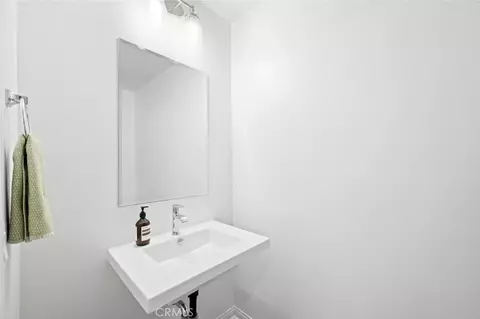 Bath - 1852 Red Willow, Oceanside, CA 92056 photo 1 of 6