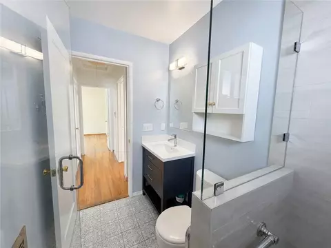 Bath - 4114 Citradora, Spring Valley, CA 91977 photo 3 of 6