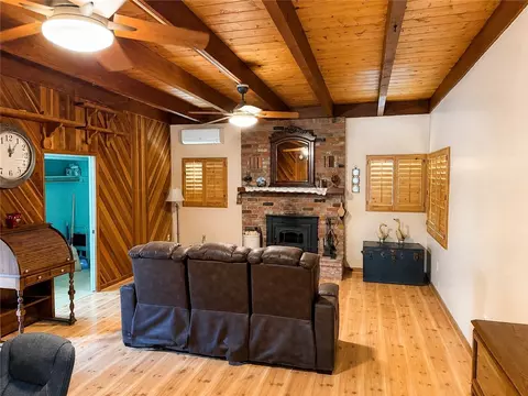 Living - 4114 Citradora, Spring Valley, CA 91977 photo 2 of 4