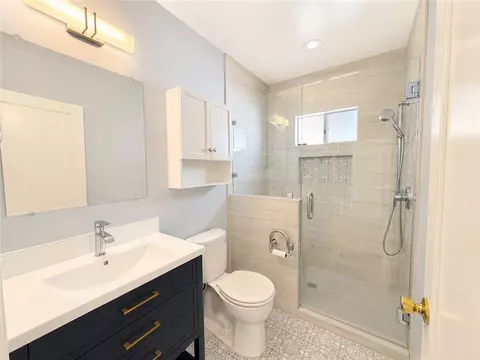 Bath - 4114 Citradora, Spring Valley, CA 91977 photo 1 of 6