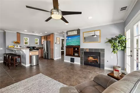 Living - 2125 Puerto Del Mundo, Fallbrook, CA 92028 photo 1 of 2