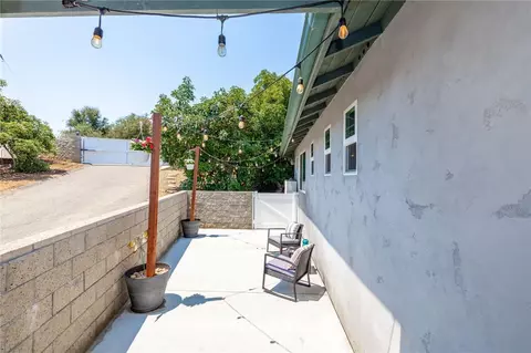 Exterior - 2125 Puerto Del Mundo, Fallbrook, CA 92028 photo 10 of 19