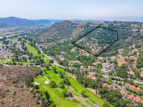 View/Area - 2125 Puerto Del Mundo, Fallbrook, CA 92028 photo 4 of 7