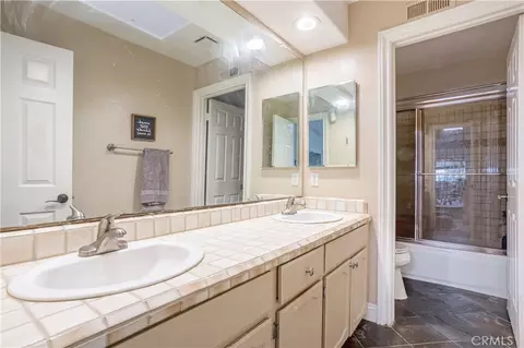 Bath - 14433 Maplewood, Poway, CA 92064 photo 3 of 4